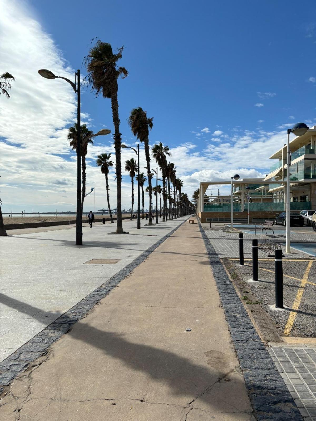 Apartamento Primera Linea De Playa Patacona Valencia Eksteriør billede